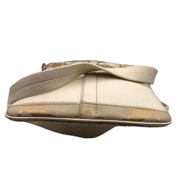 COACH Beige and Cream Canvas Signature Crossbody - Picture 3 of 9